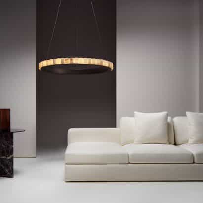 CTO Lighting lanza una colección de lámparas de araña Avalon en forma de anillo