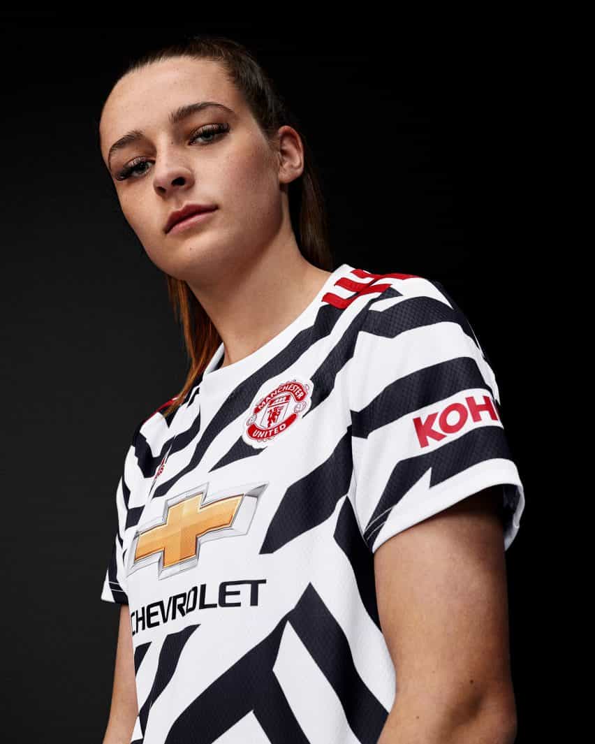 Adidas crea Manchester United kit de camuflaje deslumbramiento para la temporada 2020/21