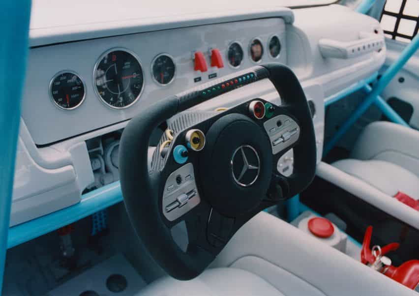 Salpicadero y volante de coche Proyecto Geländewagen por Virgilio Abloh y Mercedes Benz