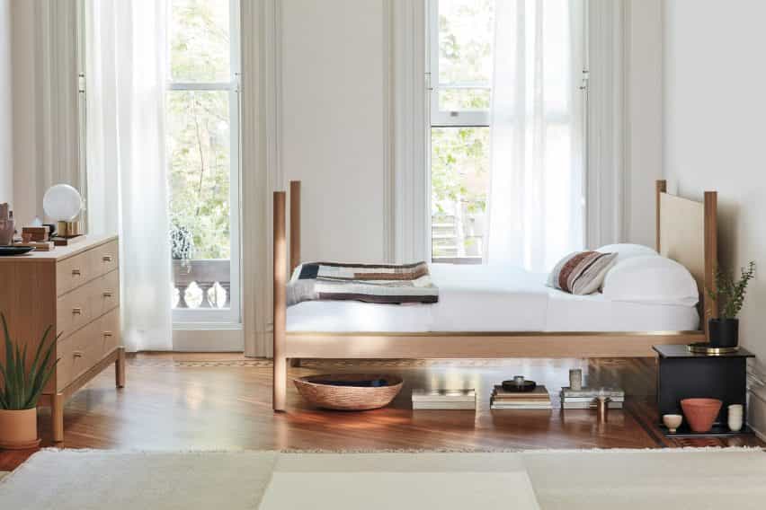 Anastassiades lanzó una colección de dormitorio con Herman Miller en 2019