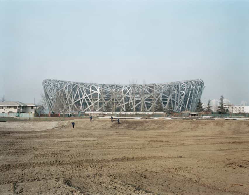 Estadio nacional de arquitectos, incluido Ai Weiwei, en construcción en Pekín