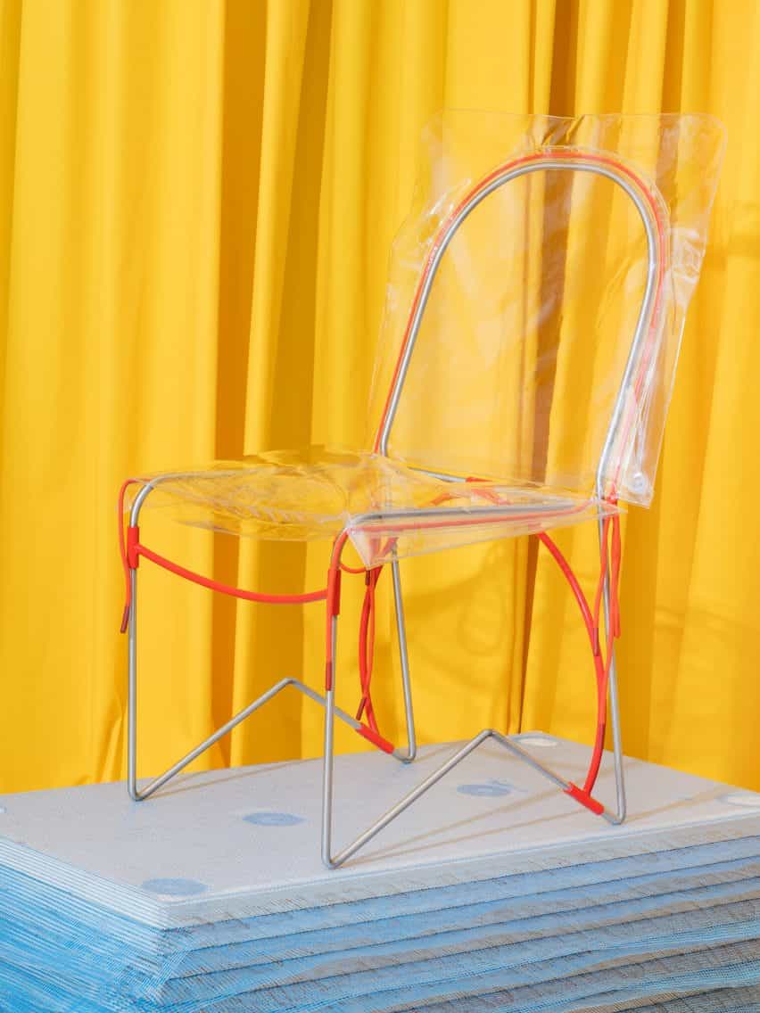 La silla Zhora por el estudio mayor y Alexander Vinther
