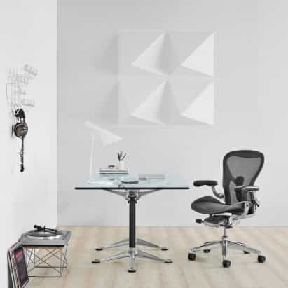 Herman Miller actualiza silla Aeron por Bill Stumpf y Don Chadwick