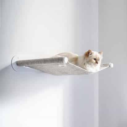 de Karl Lagerfeld mascota Choupette colabora con LucyBalu en la cama de gato oscilación