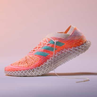 Adidas crea un robot tejidas parte superior entrenador de "nuevo tipo de textil"