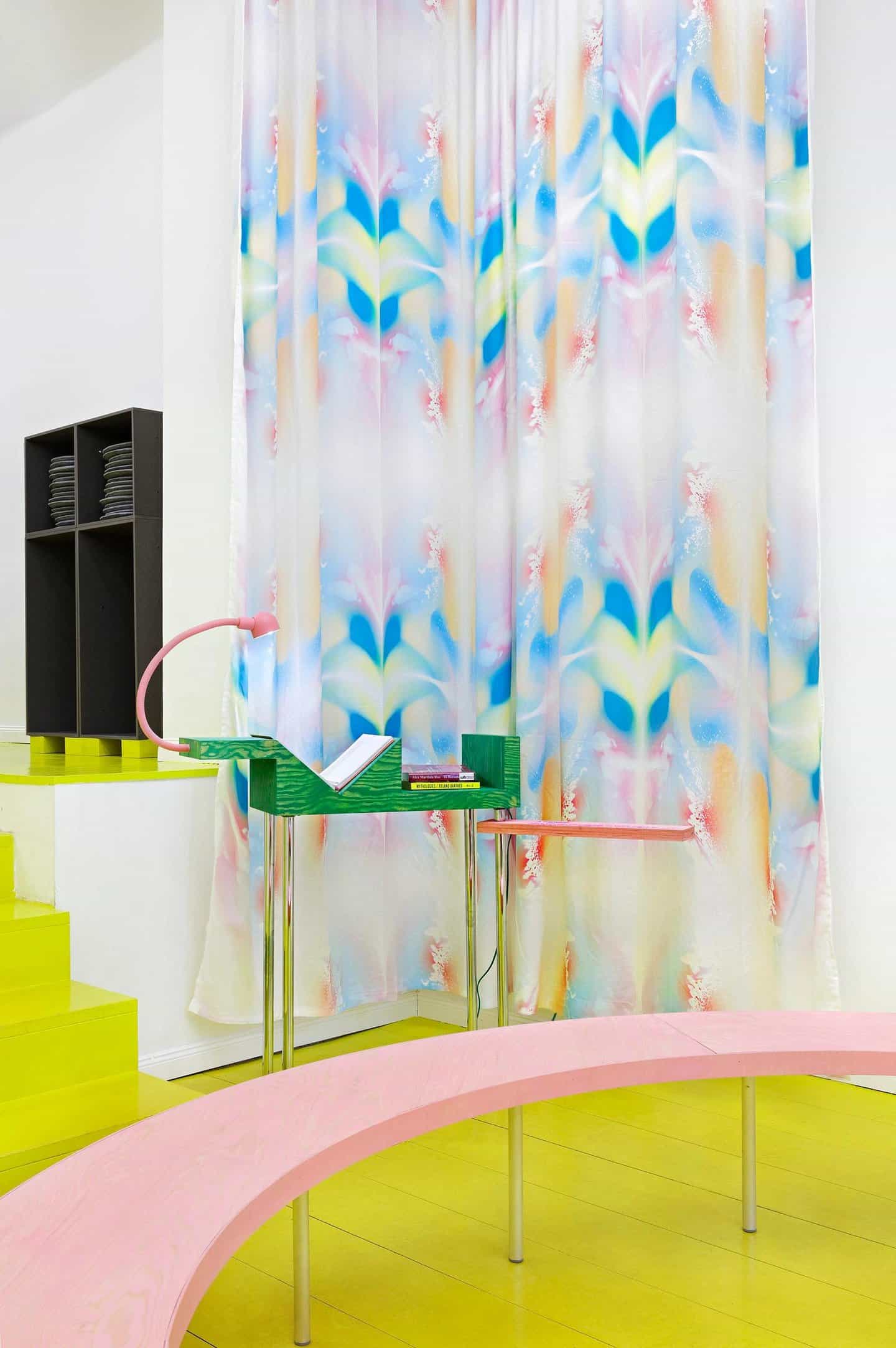 Benedetta Crippa: cortina ornamental Everything Has a Name for Teaching Design (Copyright © Hans-Georg Gaul para A–Z Presents, 2020)