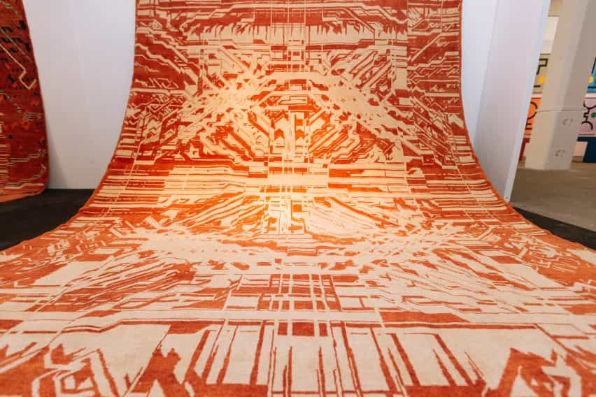 Kourosh Asgar-Irani utiliza el software paramétrico para hacer que los flujos tradicionales alfombra persa