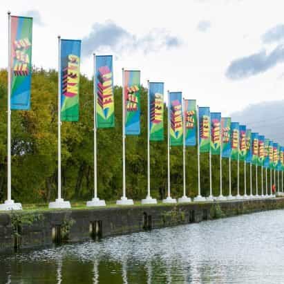 Morag Myerscough revela banderas de Clean Power en la COP26