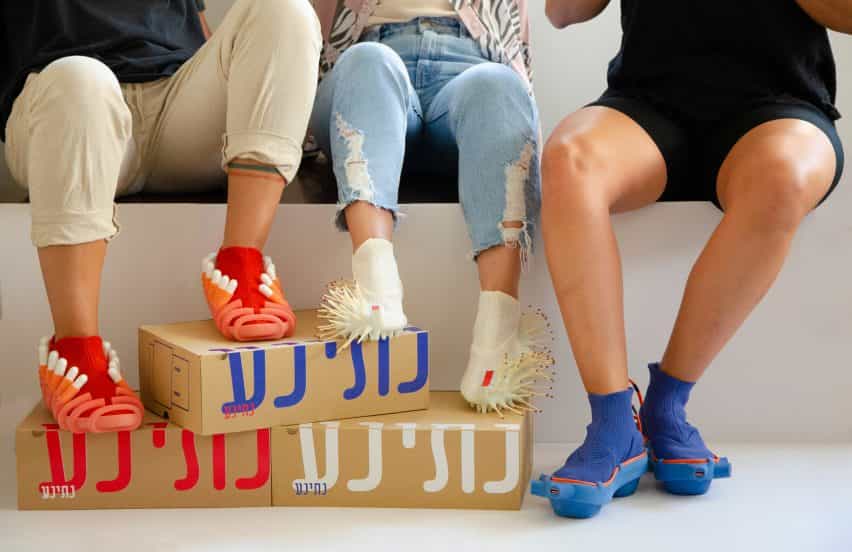 Netina zapatos de Netha Goldberg cuentan con accesorios para tampones y partidos