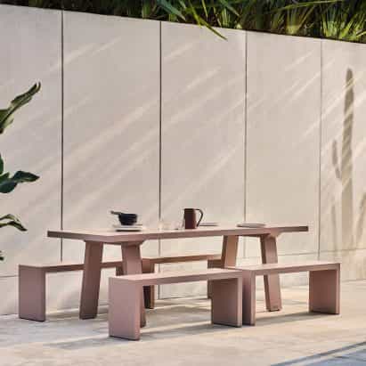 Trestle mesa al aire libre por Jennifer Newman Studio