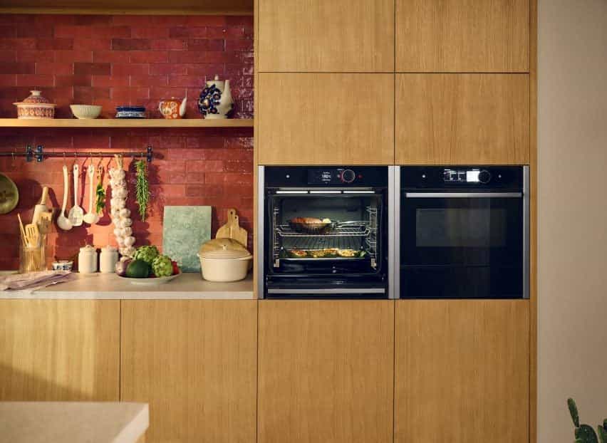 Horno Slide&Hide de Neff en el interior de una cocina contemporánea