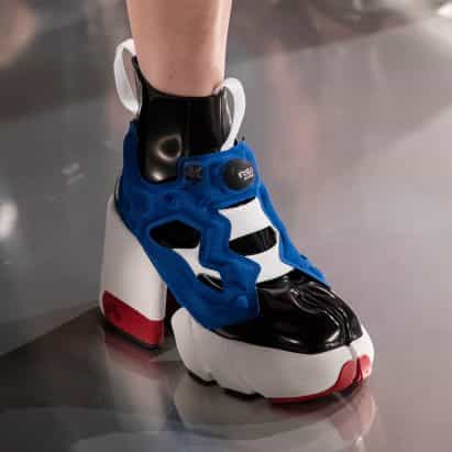 Maison Margiela y Reebok zapatillas de deporte diseño de la fractura-dedo del pie para la era digital